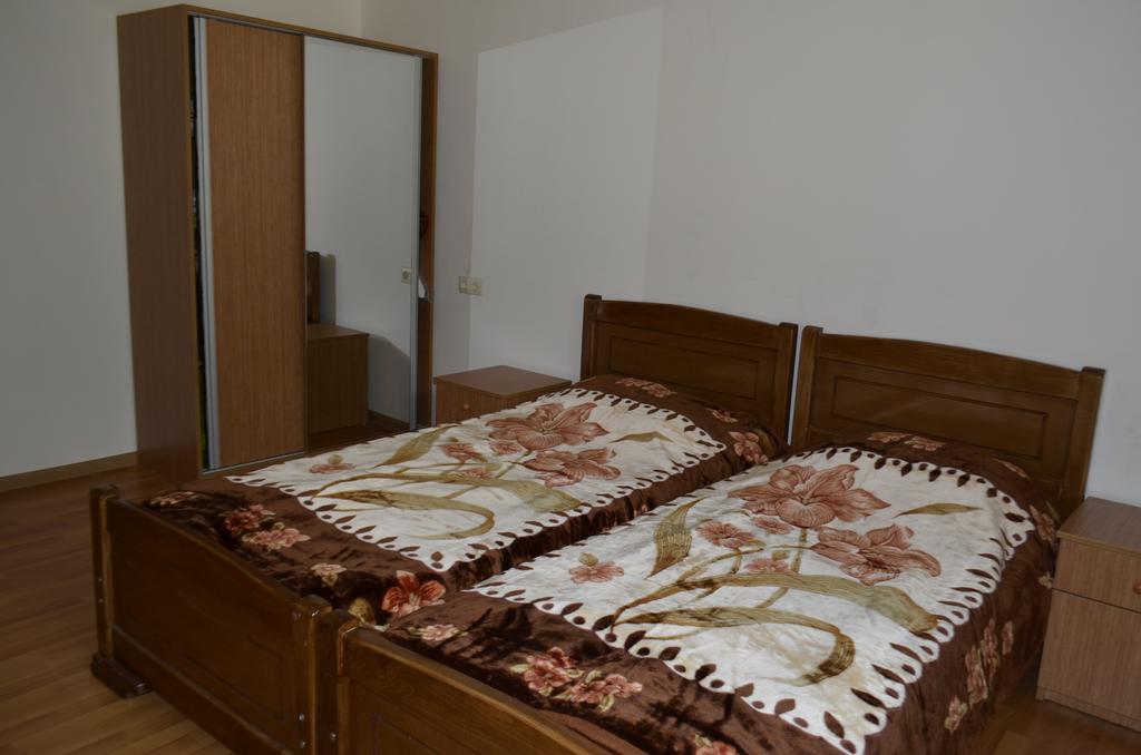 Guest House Gogia Zhabeshi Εξωτερικό φωτογραφία