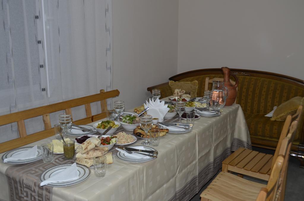 Guest House Gogia Zhabeshi Εξωτερικό φωτογραφία