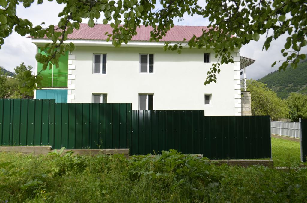 Guest House Gogia Zhabeshi Εξωτερικό φωτογραφία