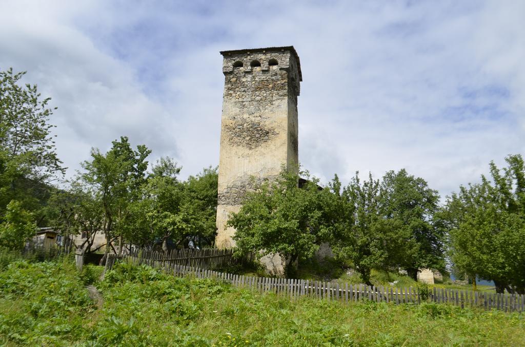 Guest House Gogia Zhabeshi Εξωτερικό φωτογραφία