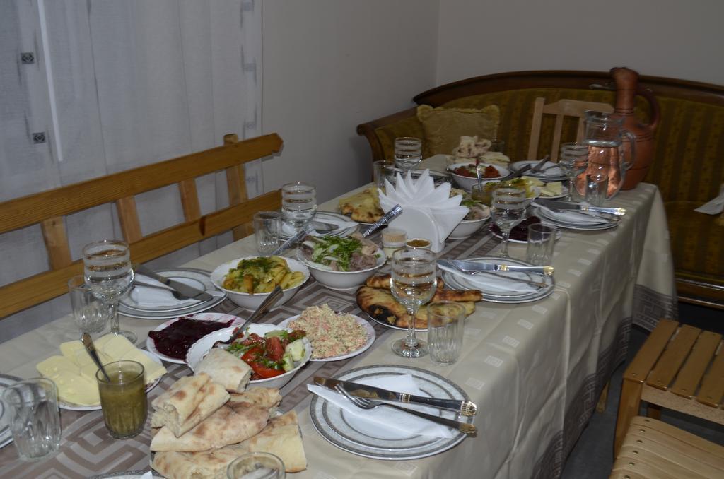 Guest House Gogia Zhabeshi Εξωτερικό φωτογραφία